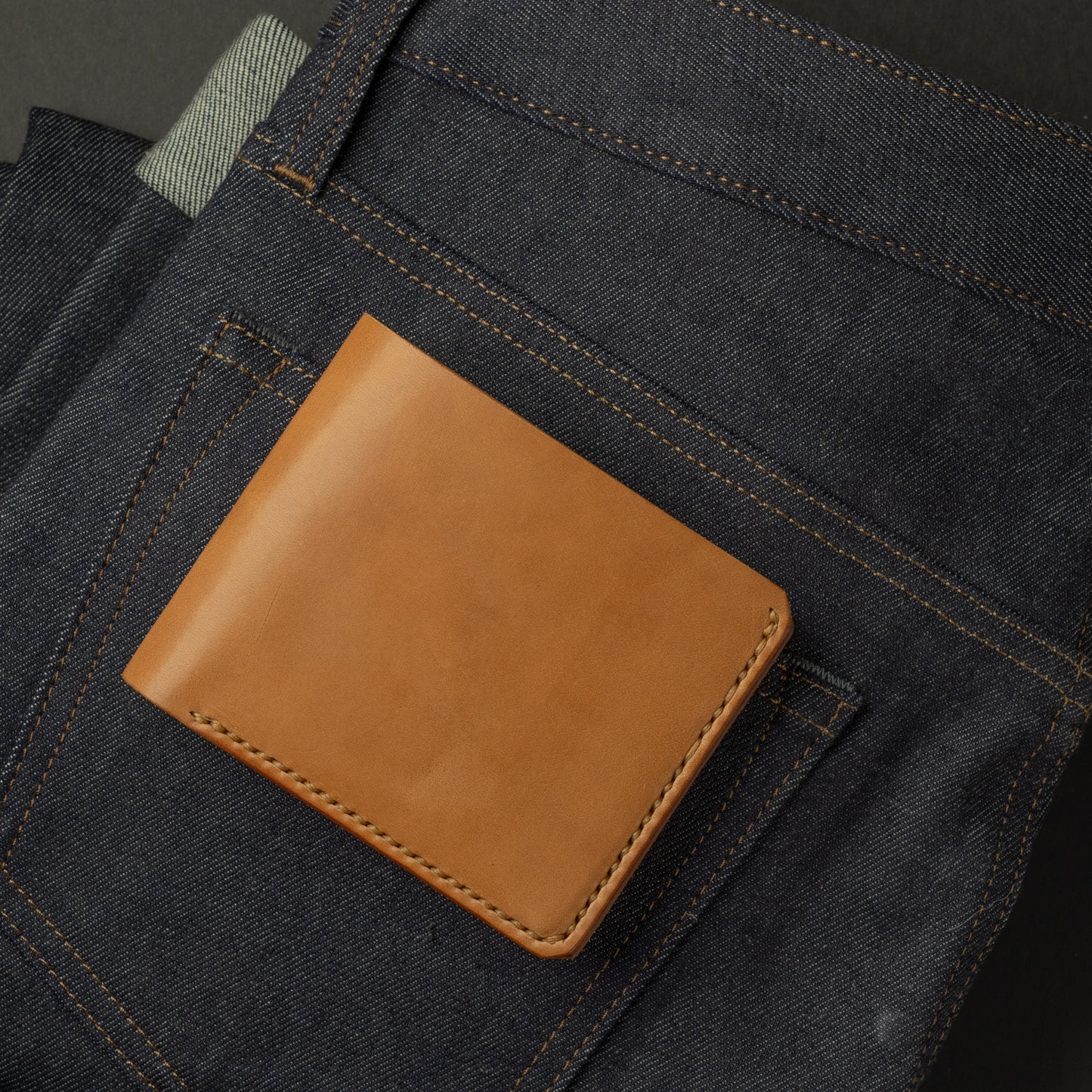 The Traditional Bi-fold - Natural Russet